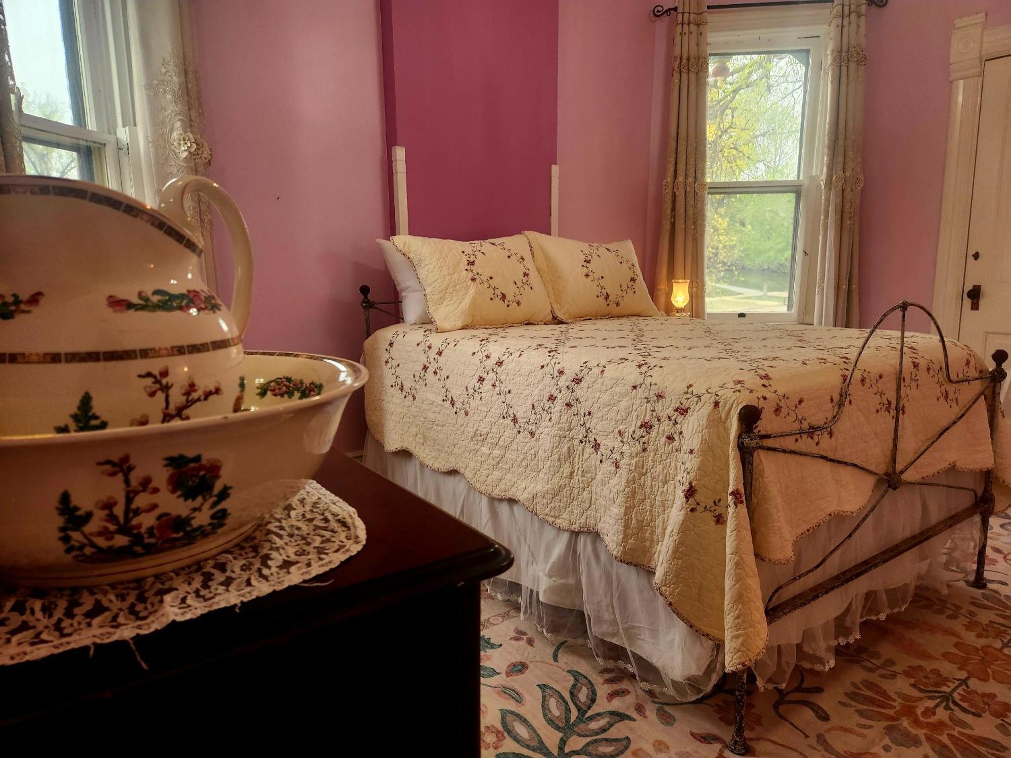 بويبلو Downen House Bed & Breakfast الغرفة الصورة